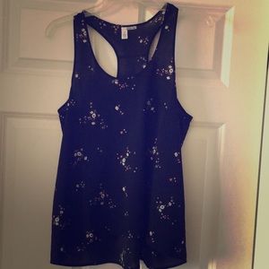 Medium black floral tank